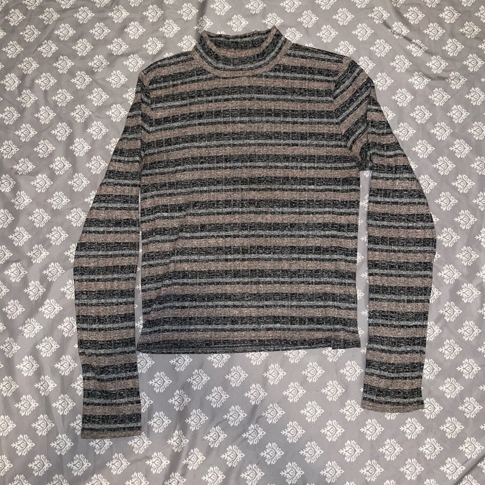Striped long sleeve mock neck
